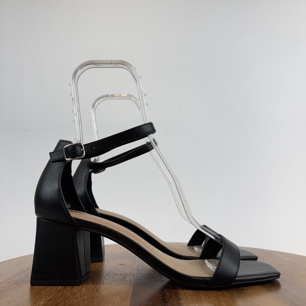 New Womens Abound Finn Black Faux Leather Ankle Strap Sandals Heels Size 11 M